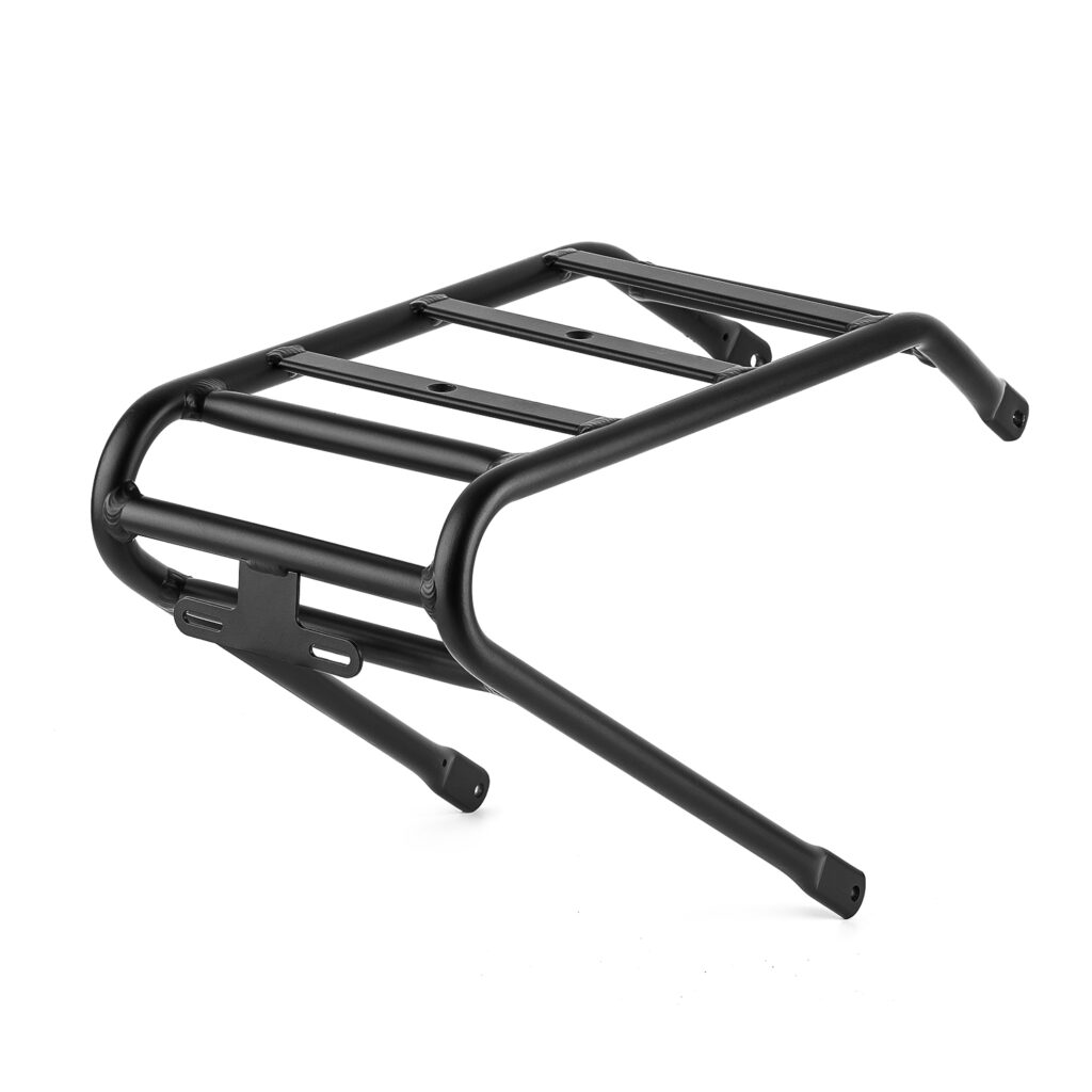 מדף אחורי לאופניים חשמליים, מתאים להתקנה על מגוון דגמים, עשוי מתכת עמידה.